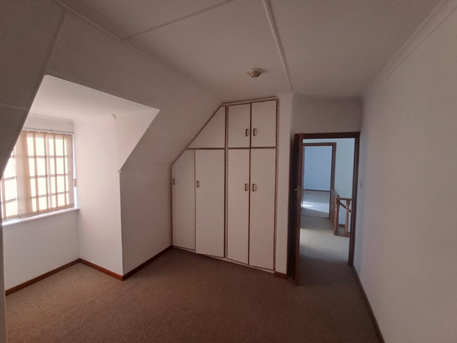 3 Bedroom Property for Sale in Beacon Bay North Eastern Cape